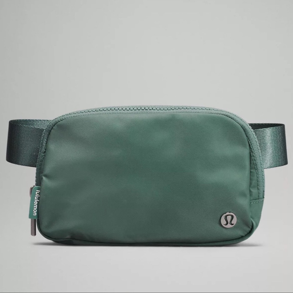 Lululemon Everywhere Belt Bag Tidewater Teal
